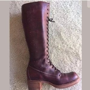 VINTAGE FRYE LACE UP BOOTS